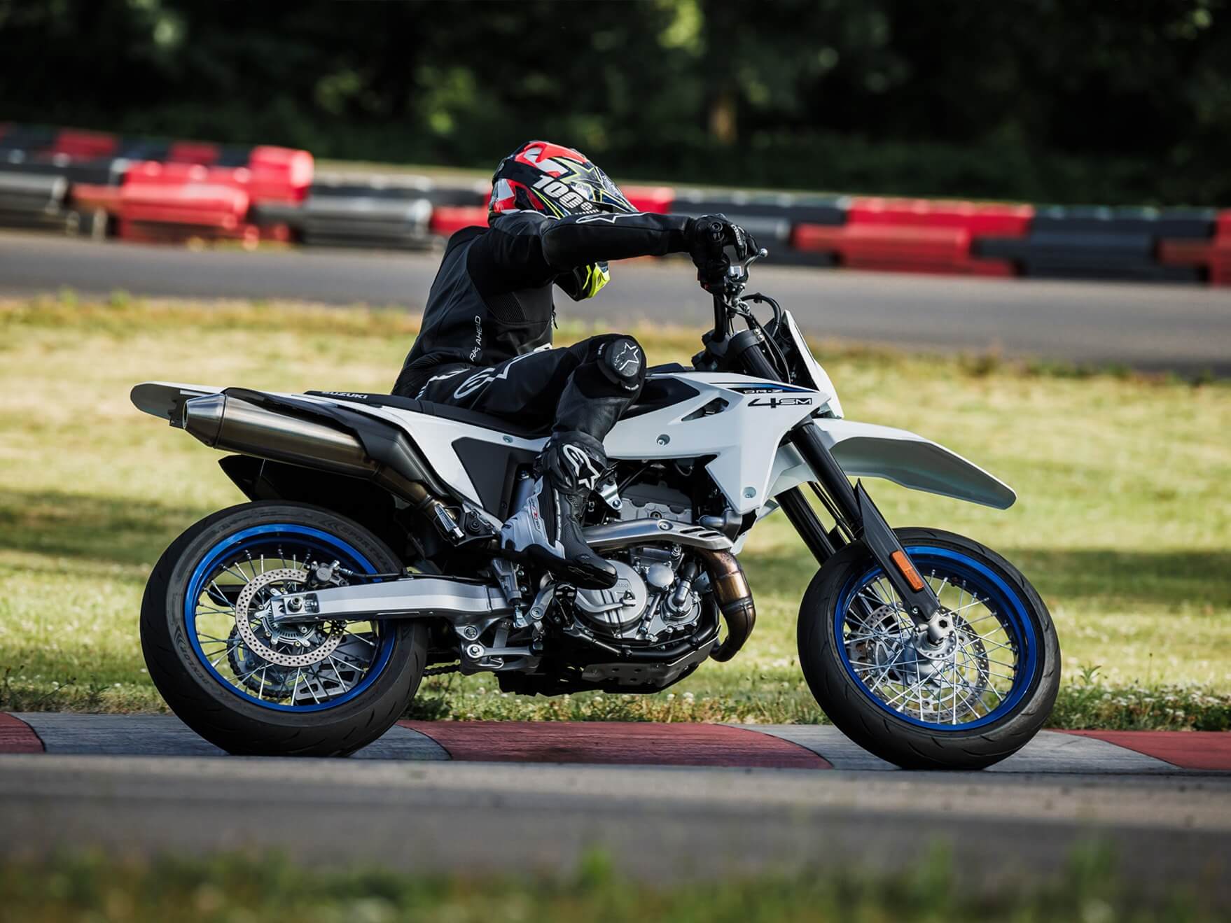 Suzuki Supermoto DR-Z4SM