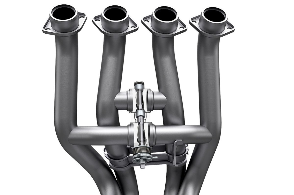 GSX-R1000_AL7_CG_exhaust_2_1487118576
