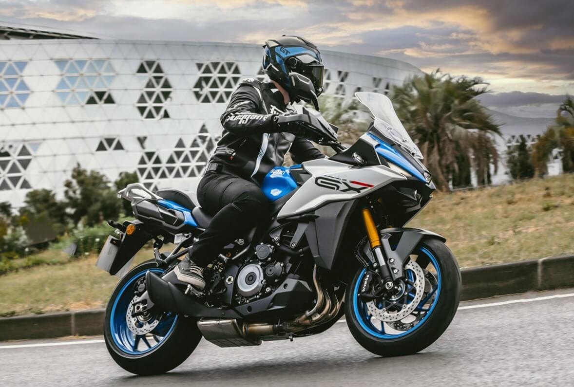 imgi_148_gsx-s1000gx-find-a-bike-1178x795-1