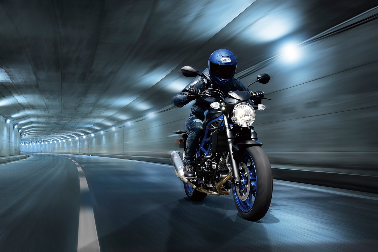SV650AM1_action03